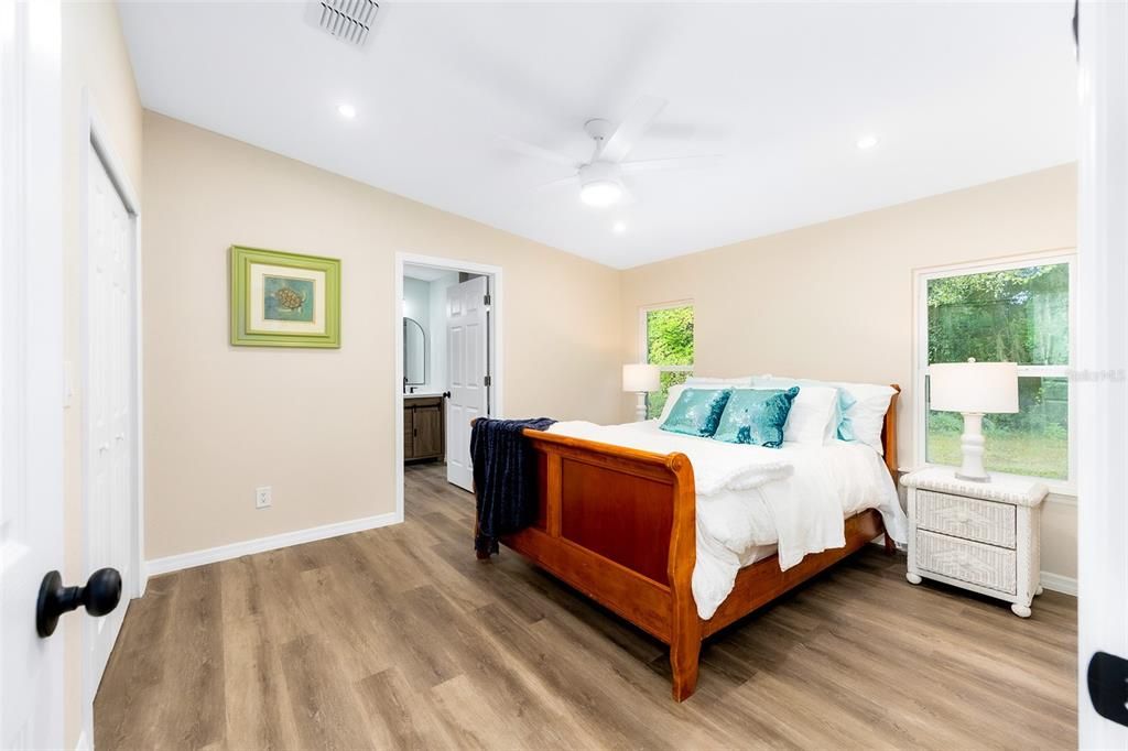 待售: $549,000 (3 贝兹, 2 浴室, 1392 平方英尺)