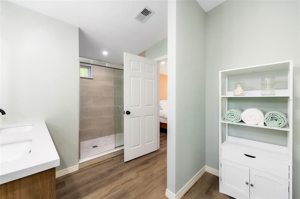 待售: $549,000 (3 贝兹, 2 浴室, 1392 平方英尺)