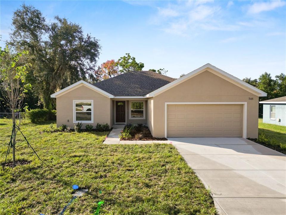 最近售出: $299,950 (3 贝兹, 2 浴室, 1444 平方英尺)