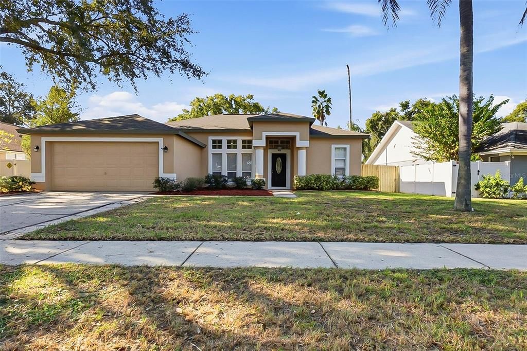Recently Sold: $414,900 (4 beds, 3 baths, 2211 Square Feet)