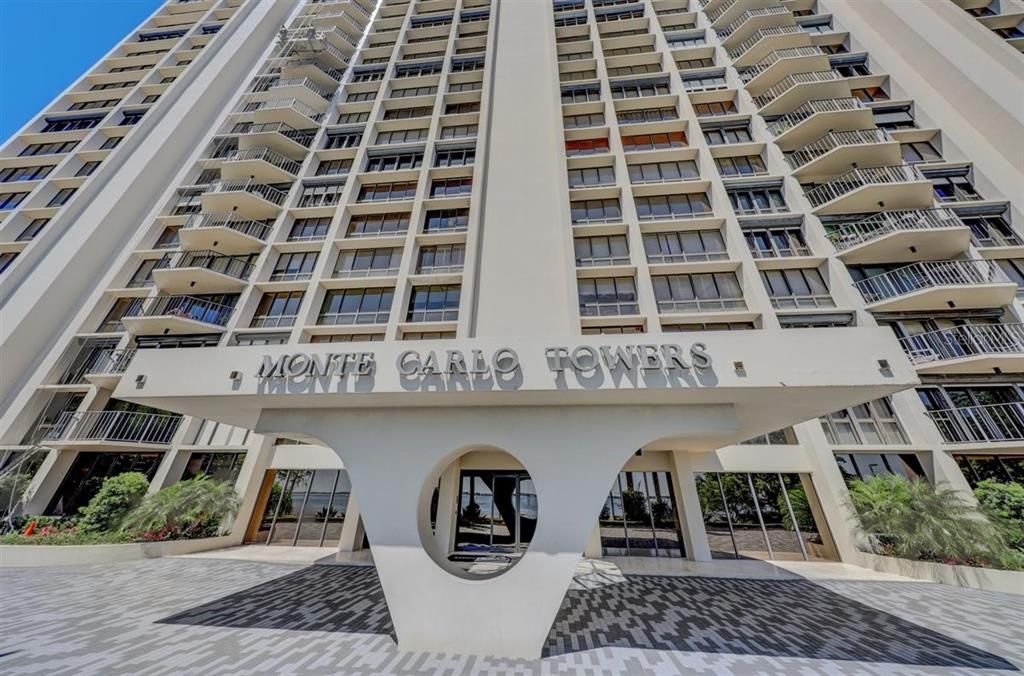 Active With Contract: $4,500 (2 beds, 2 baths, 1702 Square Feet)