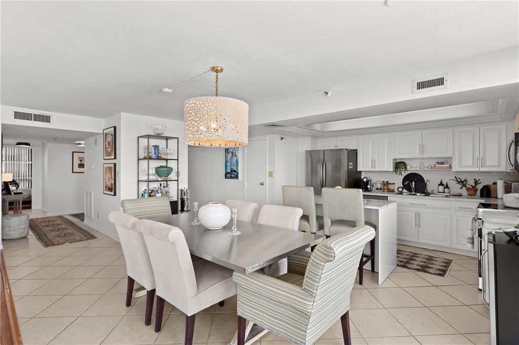 Active With Contract: $4,500 (2 beds, 2 baths, 1702 Square Feet)