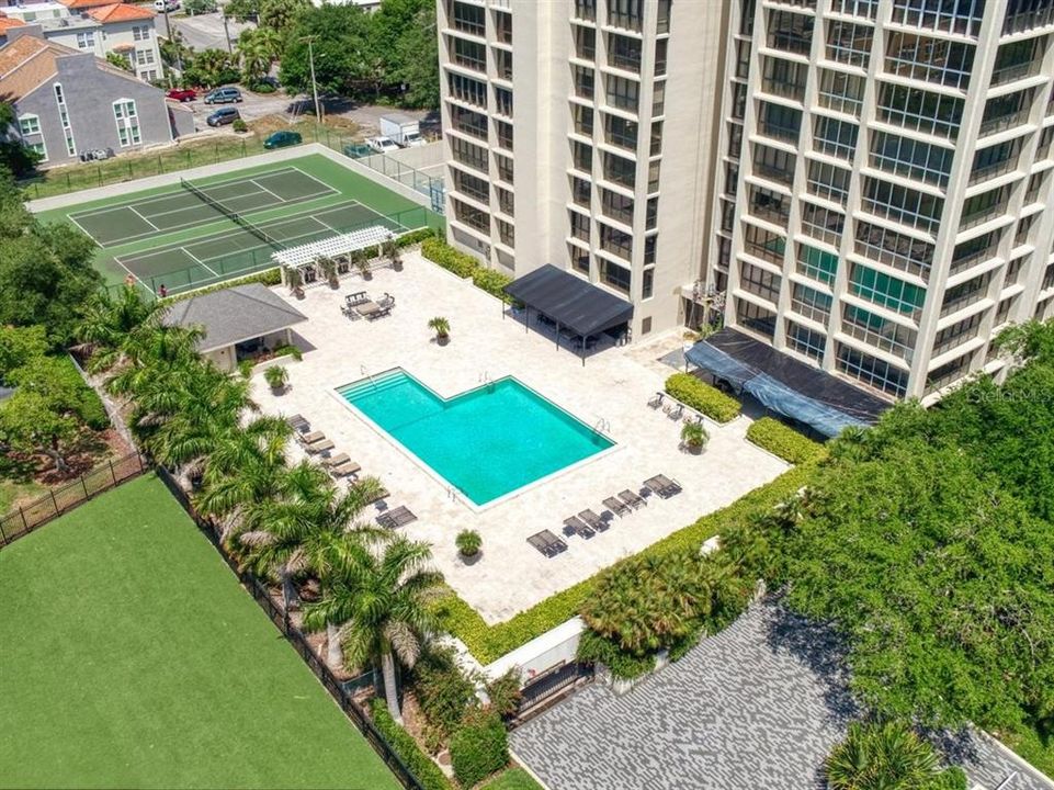 Active With Contract: $4,500 (2 beds, 2 baths, 1702 Square Feet)