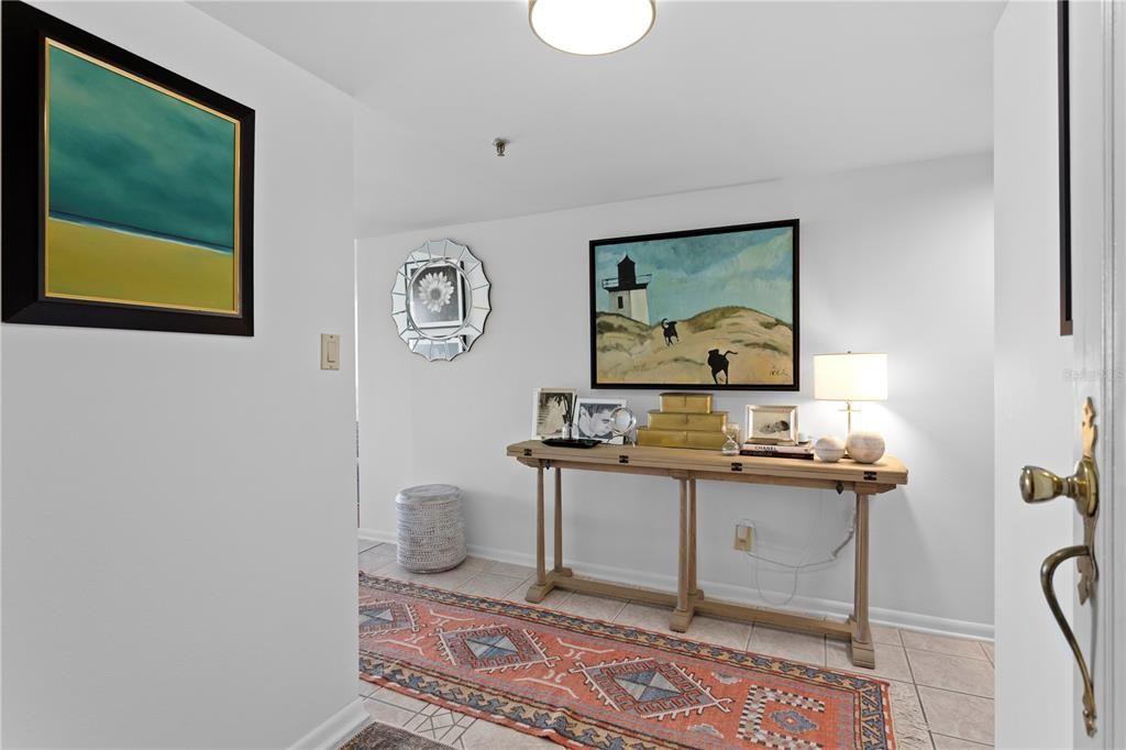 Active With Contract: $4,500 (2 beds, 2 baths, 1702 Square Feet)