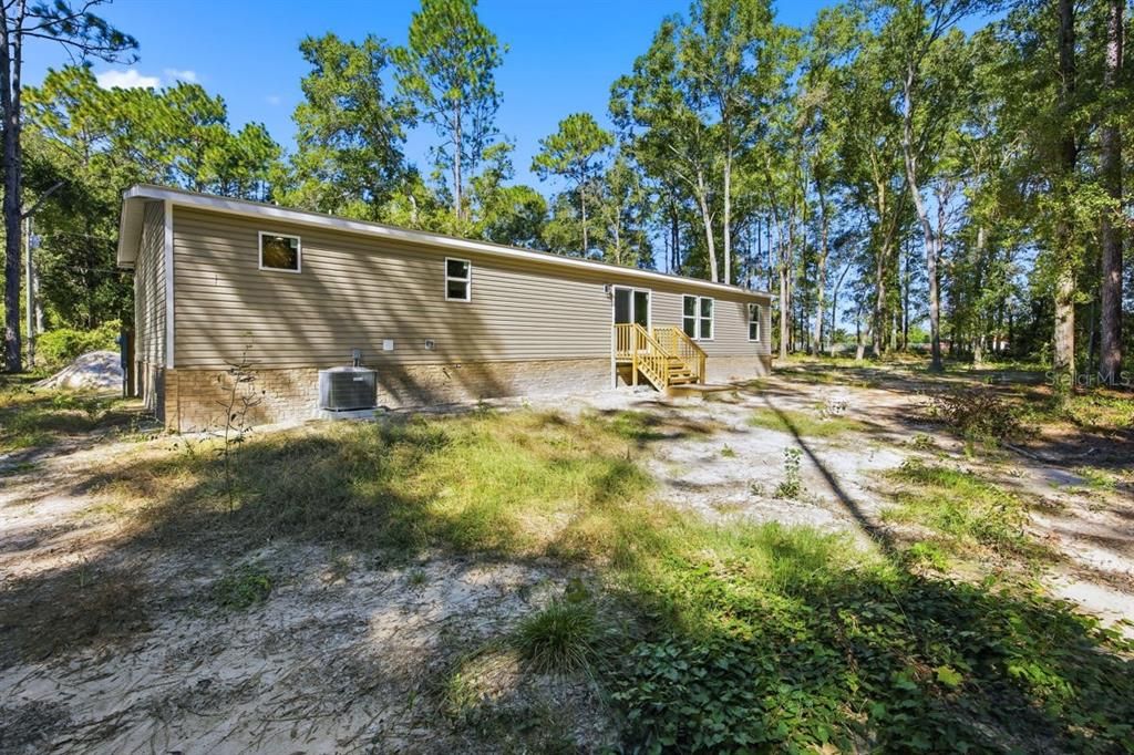 待售: $289,000 (4 贝兹, 2 浴室, 1904 平方英尺)