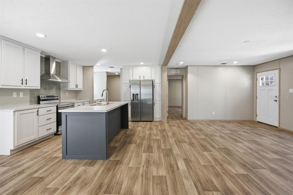 待售: $289,000 (4 贝兹, 2 浴室, 1904 平方英尺)