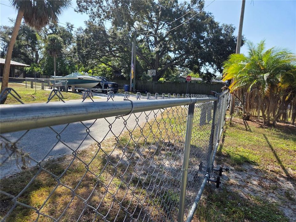 For Rent: $1,500 (2 beds, 2 baths, 950 Square Feet)