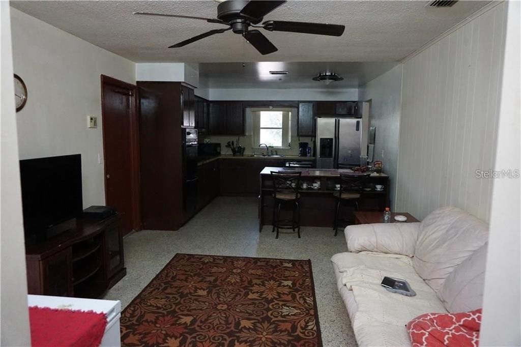 出租: $2,500 (4 贝兹, 3 浴室, 1733 平方英尺)