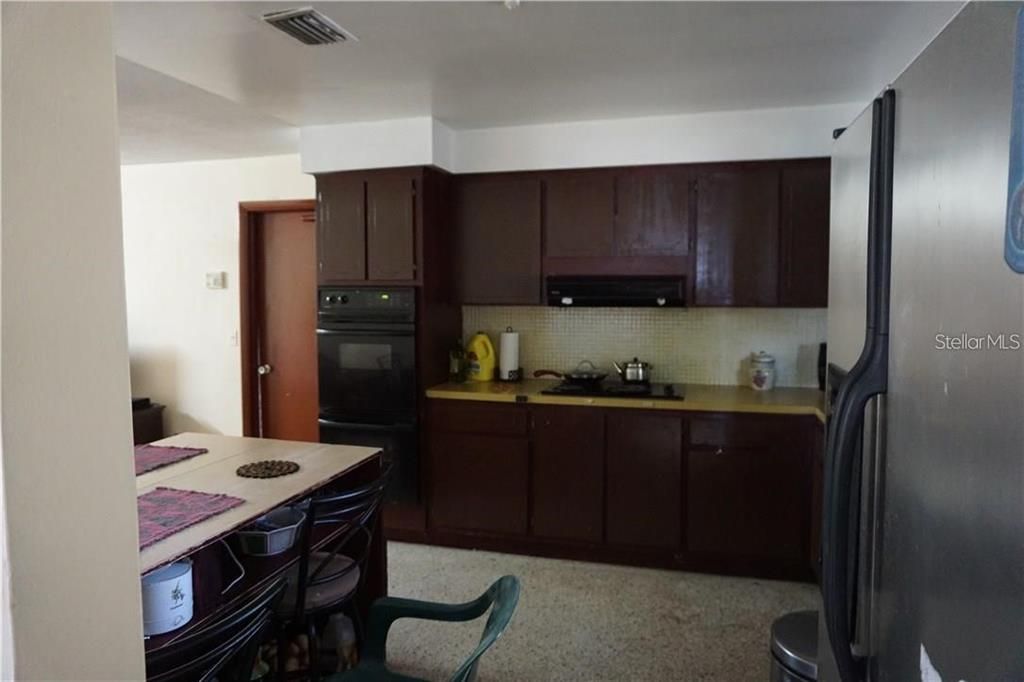 出租: $2,500 (4 贝兹, 3 浴室, 1733 平方英尺)