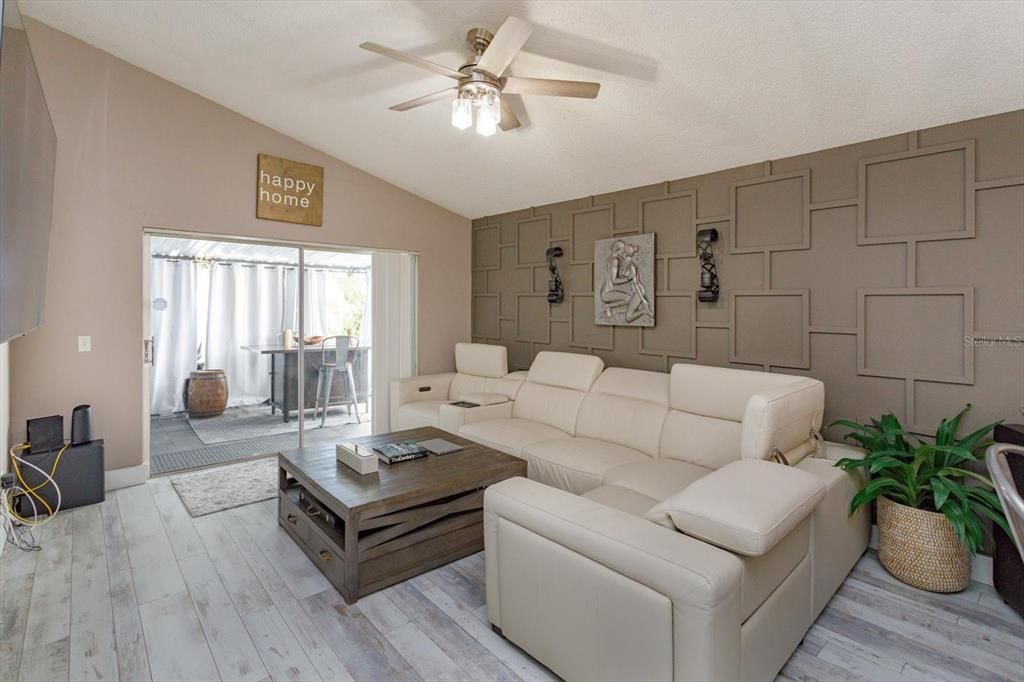 For Rent: $2,500 (3 beds, 2 baths, 1544 Square Feet)