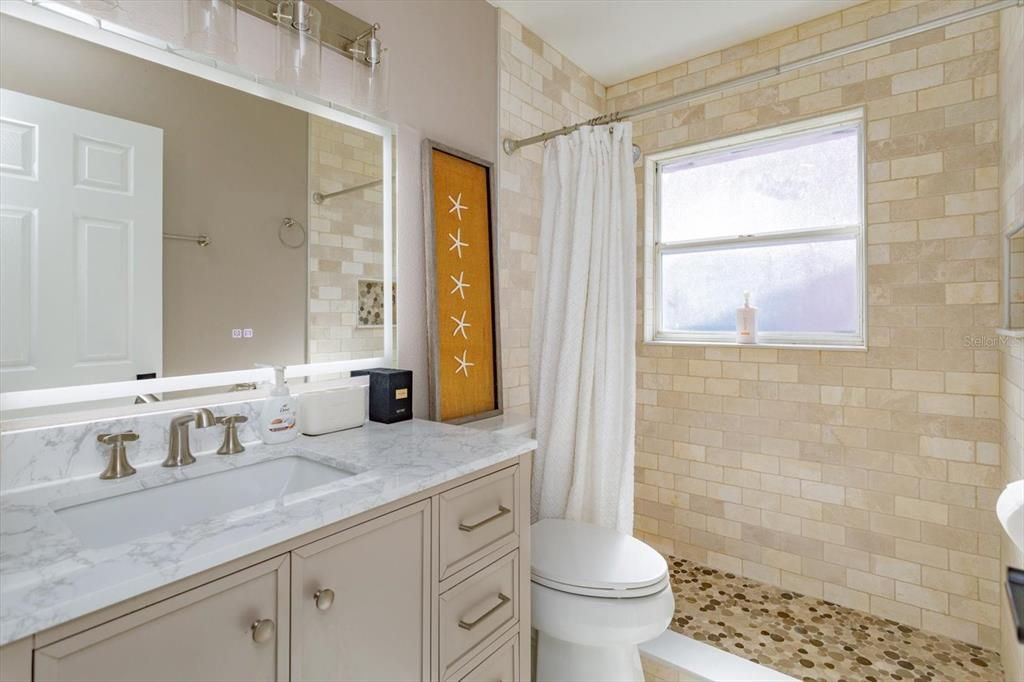 For Rent: $2,500 (3 beds, 2 baths, 1544 Square Feet)