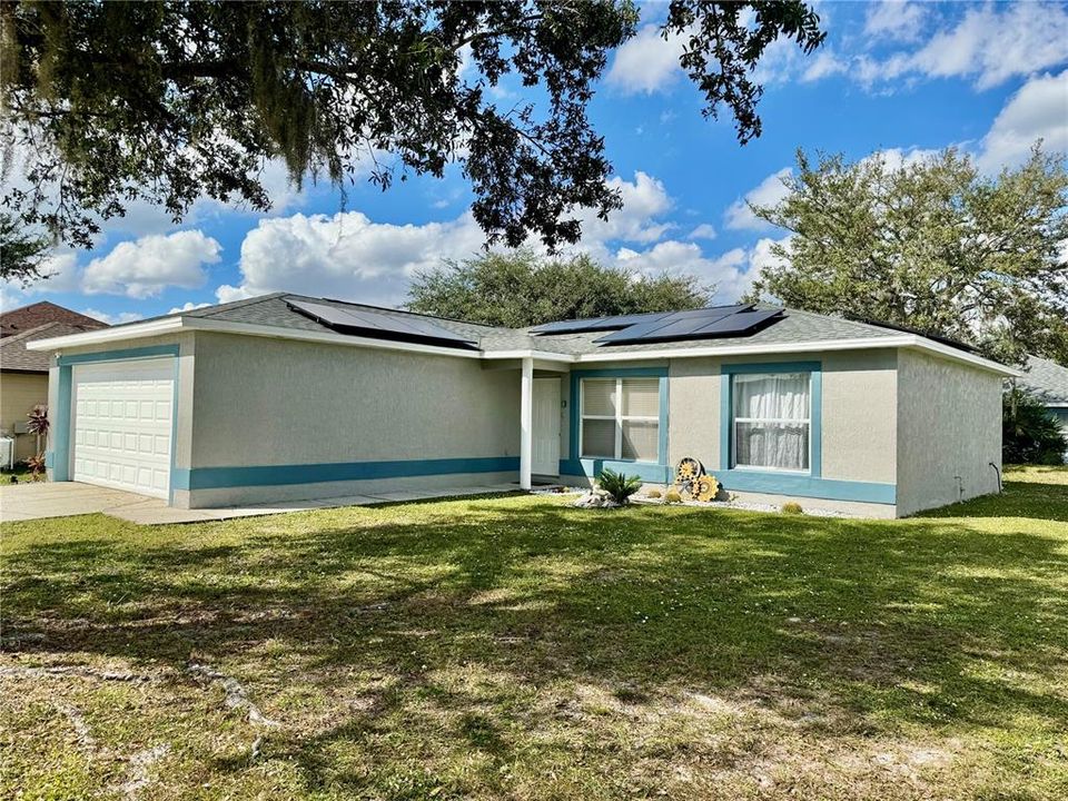 For Sale: $210,000 (3 beds, 2 baths, 1056 Square Feet)