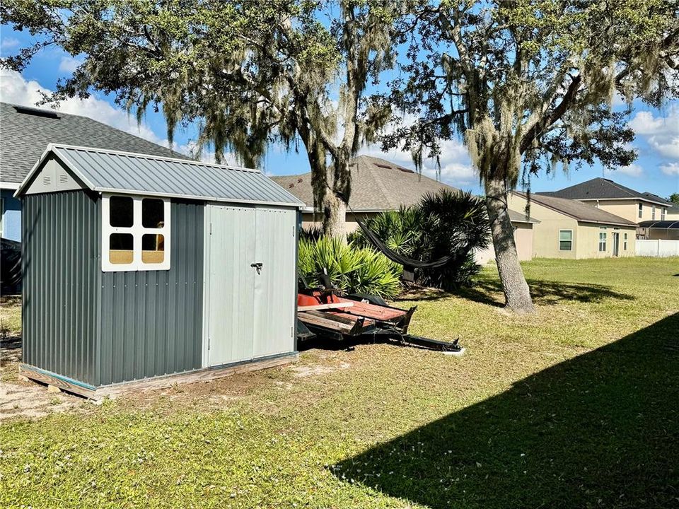 For Sale: $210,000 (3 beds, 2 baths, 1056 Square Feet)