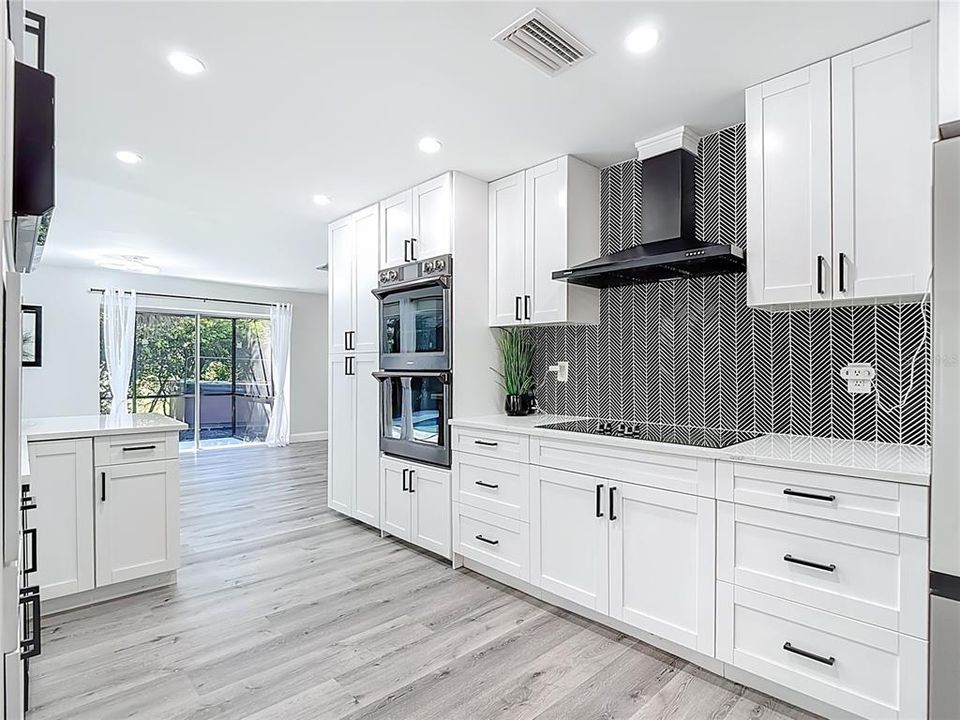 En Venta: $1,197,000 (3 camas, 3 baños, 2240 Pies cuadrados)