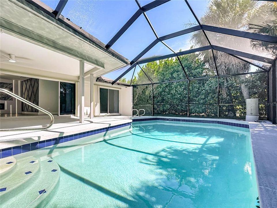 En Venta: $1,197,000 (3 camas, 3 baños, 2240 Pies cuadrados)