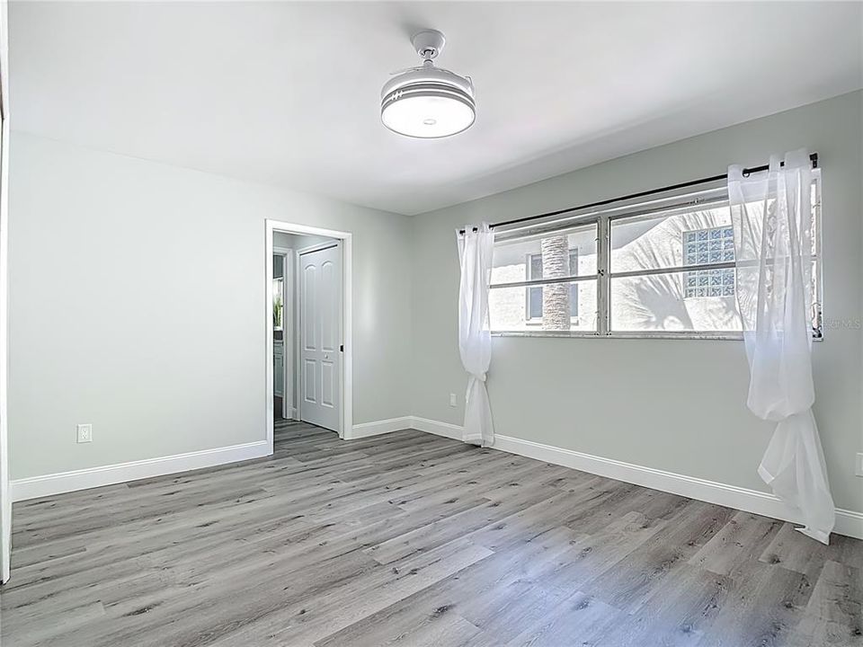 En Venta: $1,197,000 (3 camas, 3 baños, 2240 Pies cuadrados)