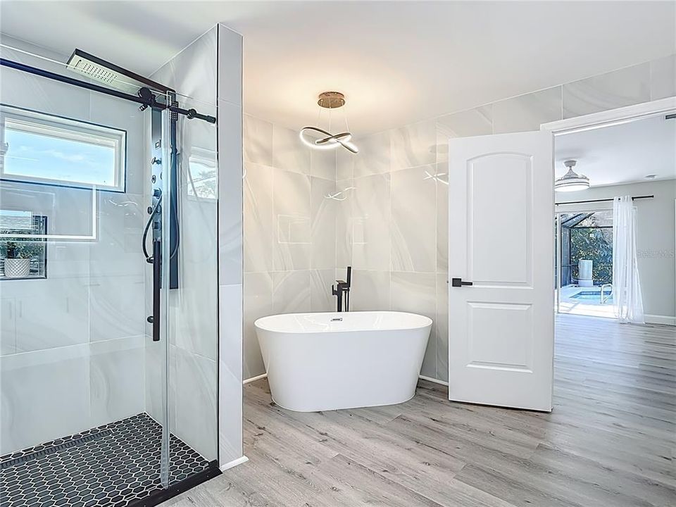 En Venta: $1,197,000 (3 camas, 3 baños, 2240 Pies cuadrados)