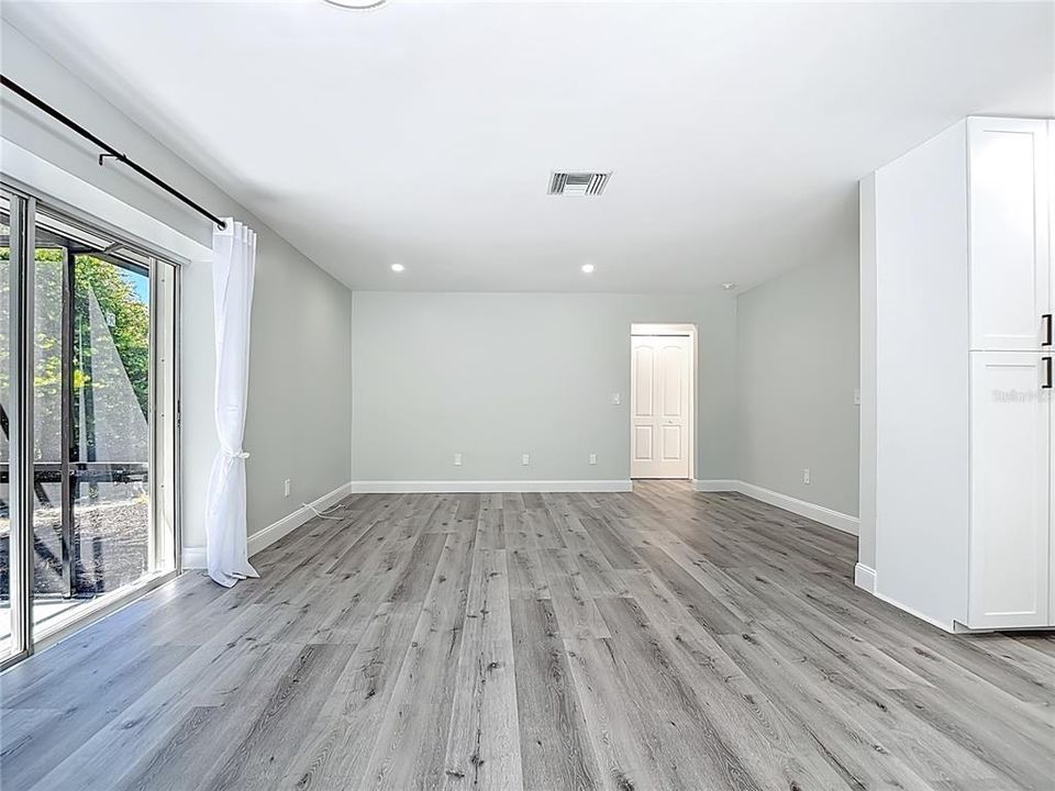 En Venta: $1,197,000 (3 camas, 3 baños, 2240 Pies cuadrados)