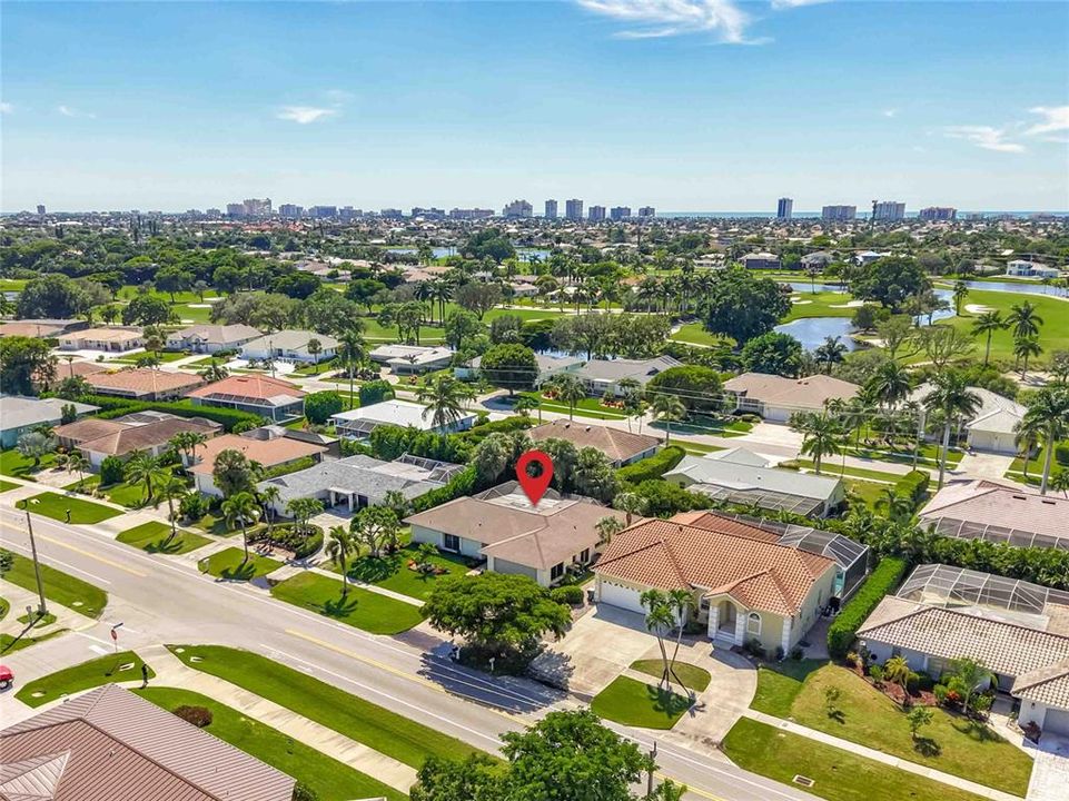 En Venta: $1,197,000 (3 camas, 3 baños, 2240 Pies cuadrados)