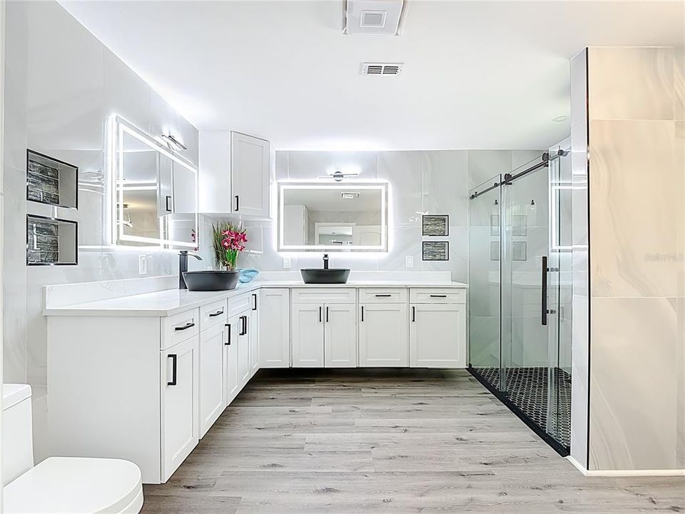 En Venta: $1,197,000 (3 camas, 3 baños, 2240 Pies cuadrados)