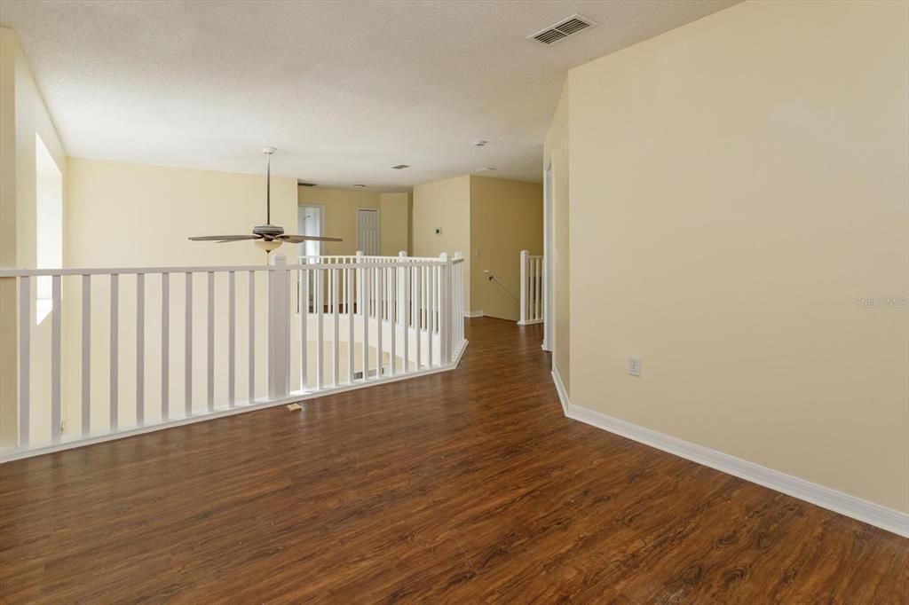 For Sale: $449,000 (6 beds, 4 baths, 2934 Square Feet)