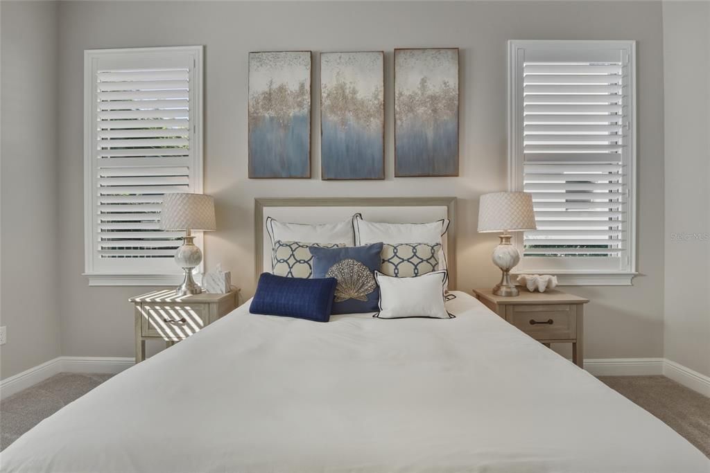 Activo con contrato: $1,350,000 (4 camas, 4 baños, 3665 Pies cuadrados)