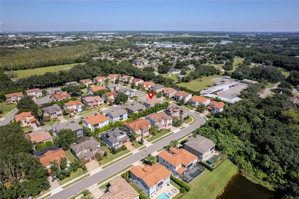 Activo con contrato: $1,350,000 (4 camas, 4 baños, 3665 Pies cuadrados)