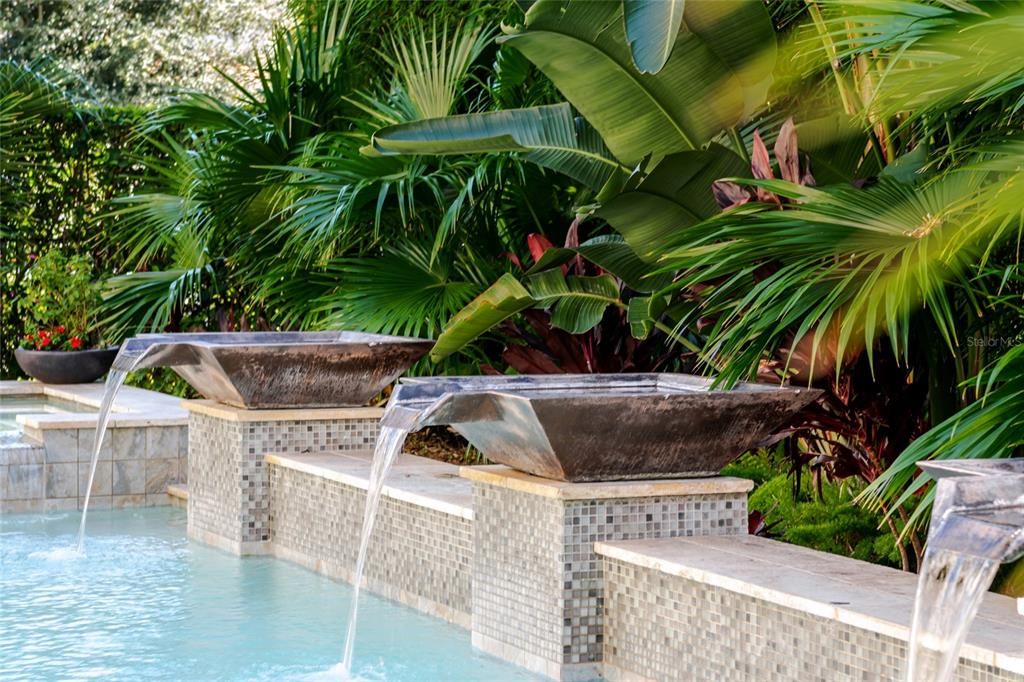 Activo con contrato: $1,350,000 (4 camas, 4 baños, 3665 Pies cuadrados)