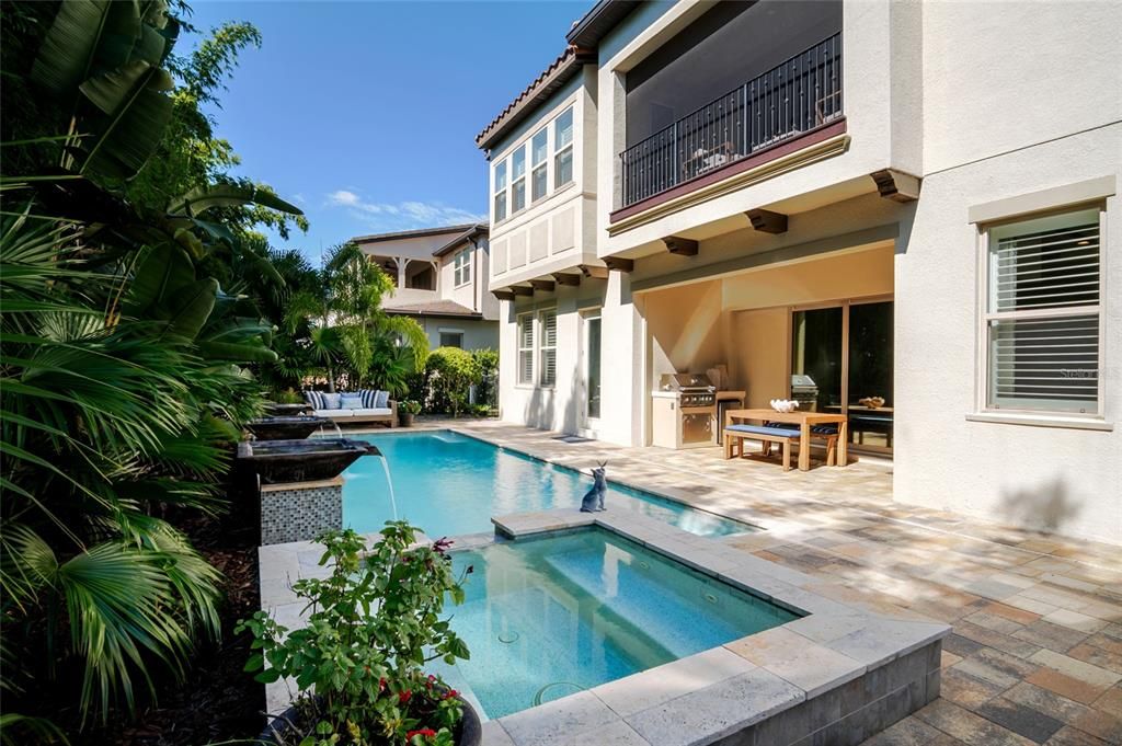 Activo con contrato: $1,350,000 (4 camas, 4 baños, 3665 Pies cuadrados)