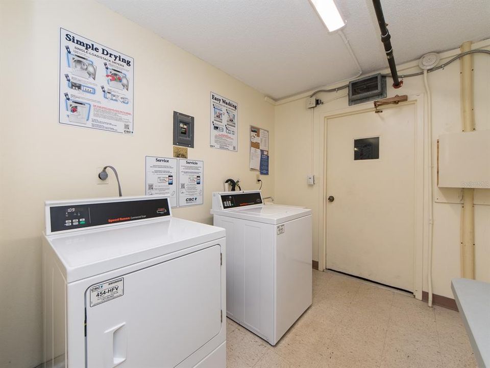 待售: $475,000 (2 贝兹, 2 浴室, 966 平方英尺)