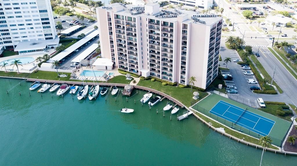 待售: $475,000 (2 贝兹, 2 浴室, 966 平方英尺)