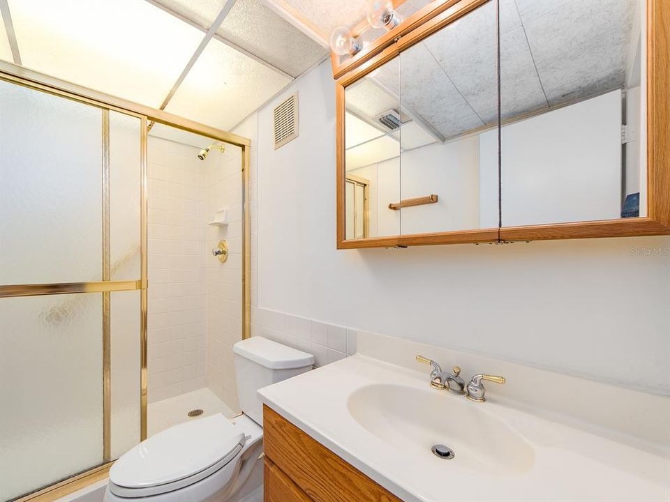 待售: $475,000 (2 贝兹, 2 浴室, 966 平方英尺)