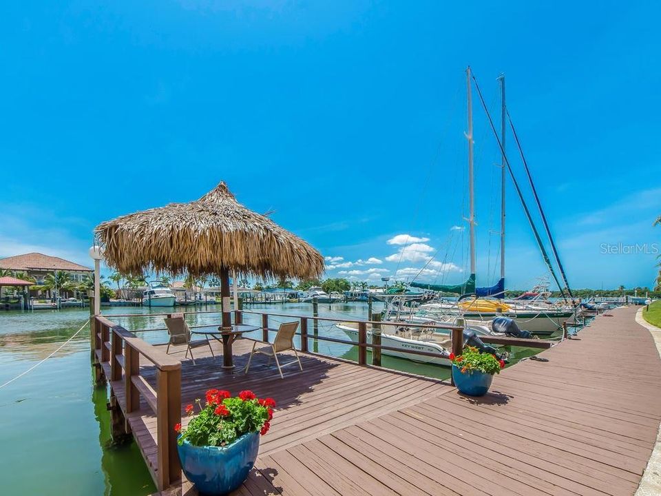 待售: $475,000 (2 贝兹, 2 浴室, 966 平方英尺)