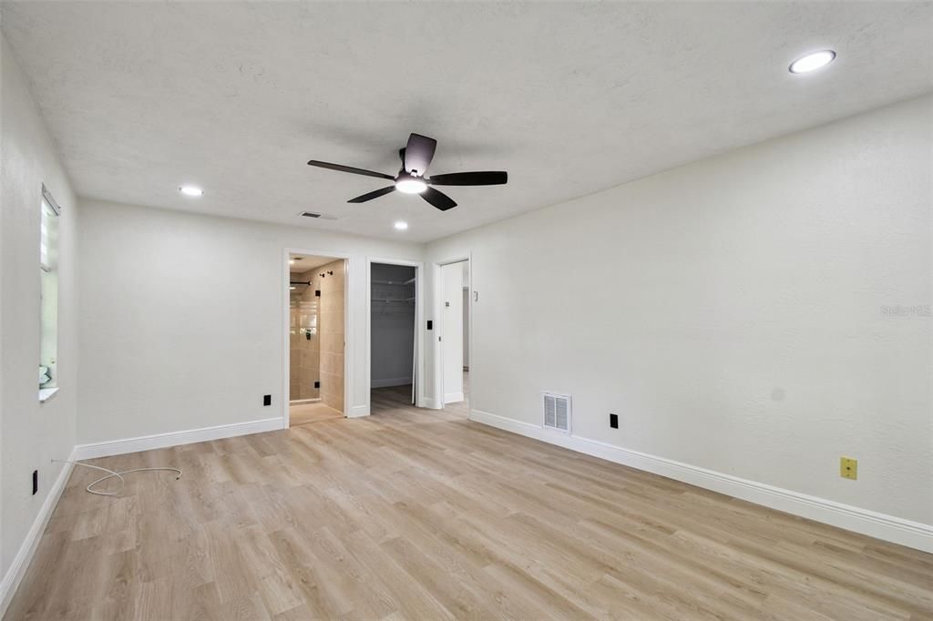 В аренду: $3,500 (4 спален, 2 ванн, 2193 Квадратных фут)