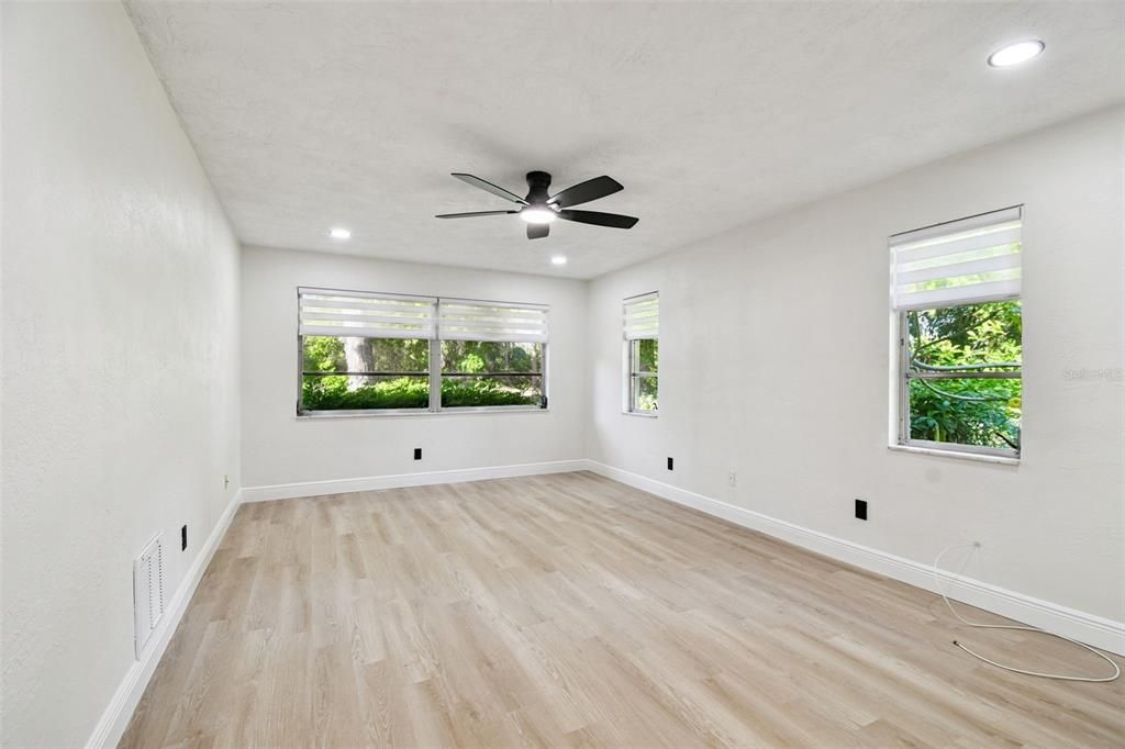 В аренду: $3,500 (4 спален, 2 ванн, 2193 Квадратных фут)