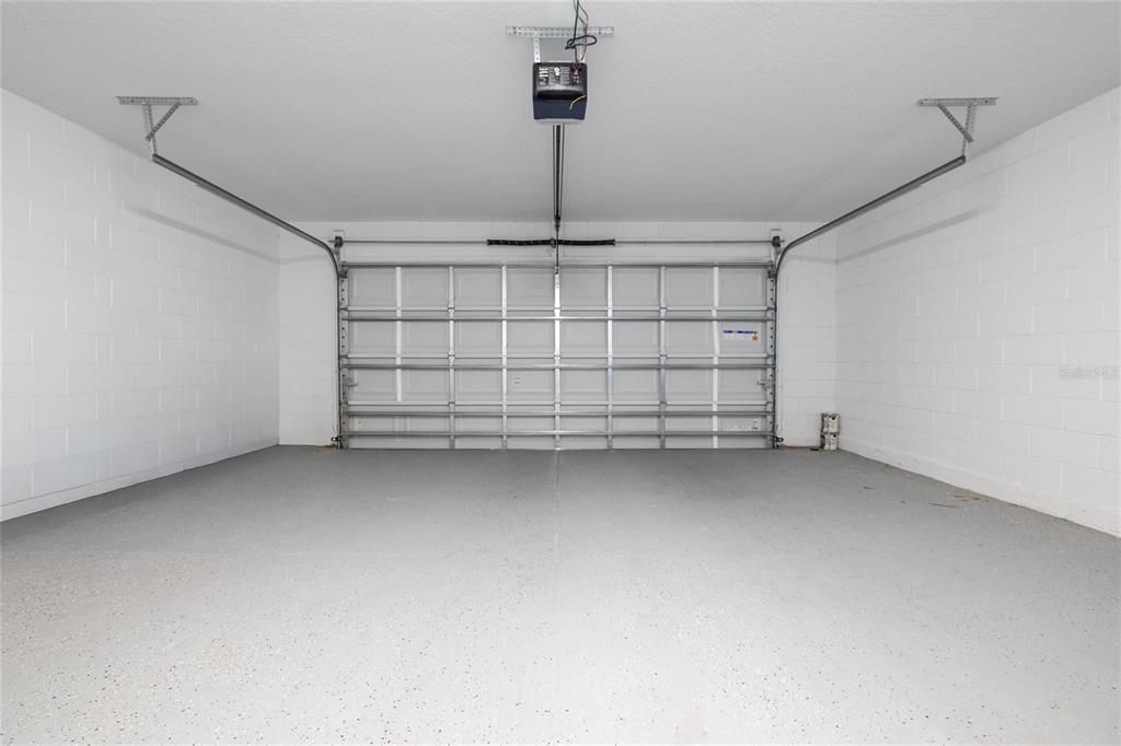 For Sale: $330,000 (3 beds, 2 baths, 1354 Square Feet)