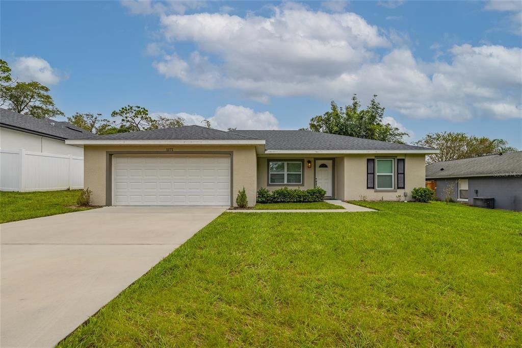 For Sale: $330,000 (3 beds, 2 baths, 1354 Square Feet)