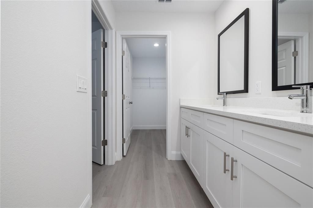 For Sale: $330,000 (3 beds, 2 baths, 1354 Square Feet)