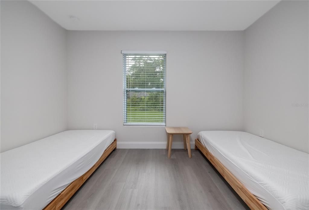 For Sale: $330,000 (3 beds, 2 baths, 1354 Square Feet)