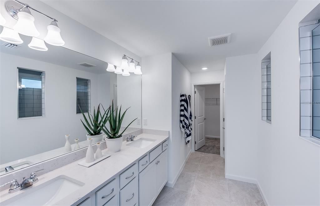 Active With Contract: $393,290 (5 beds, 3 baths, 2615 Square Feet)