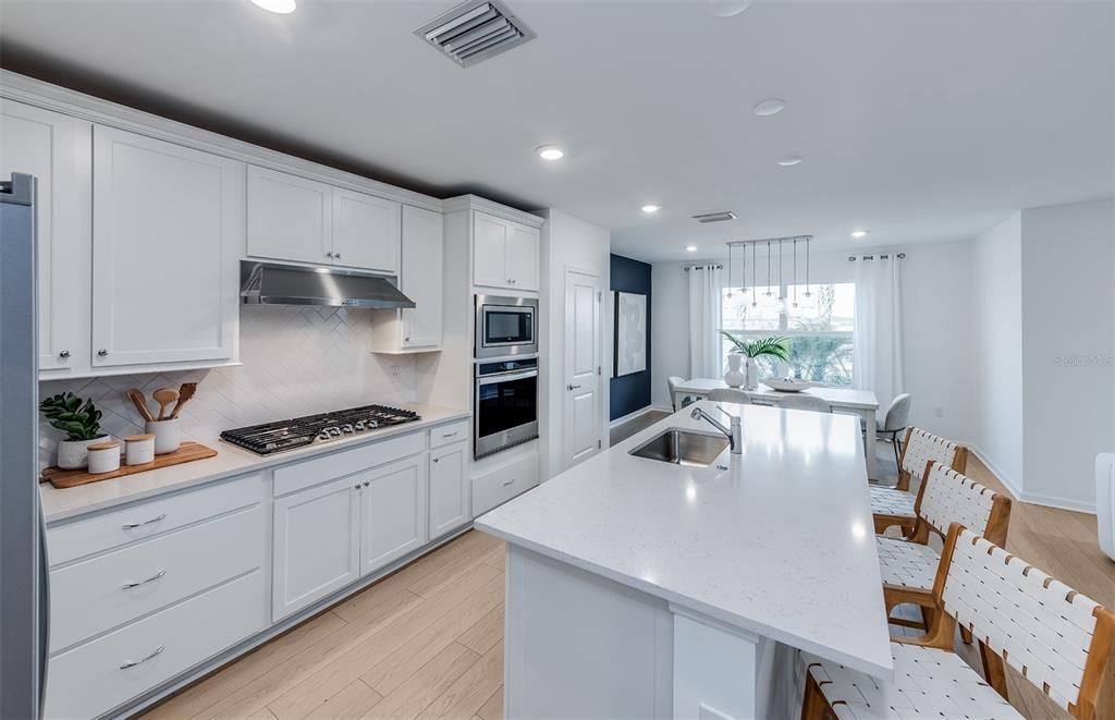 Active With Contract: $393,290 (5 beds, 3 baths, 2615 Square Feet)