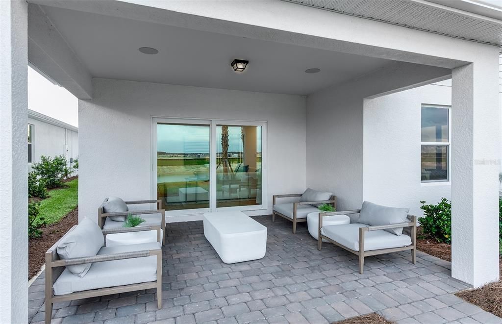 Active With Contract: $393,290 (5 beds, 3 baths, 2615 Square Feet)