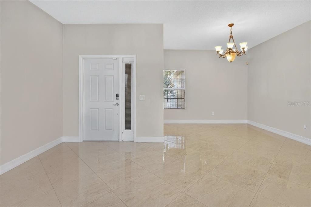 На продажу: $449,000 (5 спален, 3 ванн, 2807 Квадратных фут)