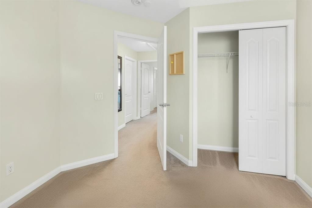 На продажу: $449,000 (5 спален, 3 ванн, 2807 Квадратных фут)