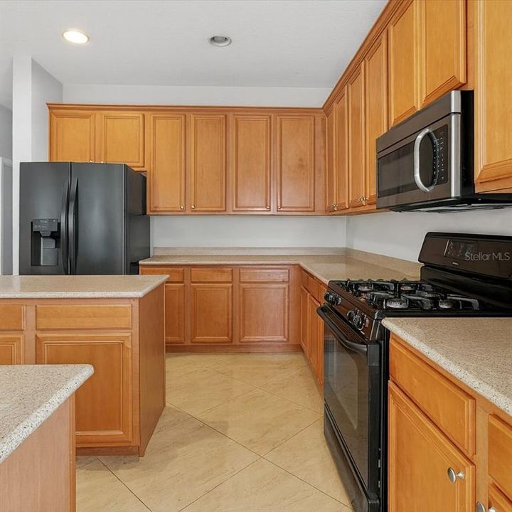 На продажу: $449,000 (5 спален, 3 ванн, 2807 Квадратных фут)