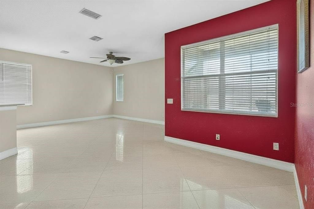 На продажу: $449,000 (5 спален, 3 ванн, 2807 Квадратных фут)