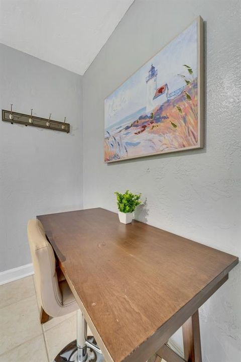 На продажу: $239,000 (3 спален, 2 ванн, 1400 Квадратных фут)