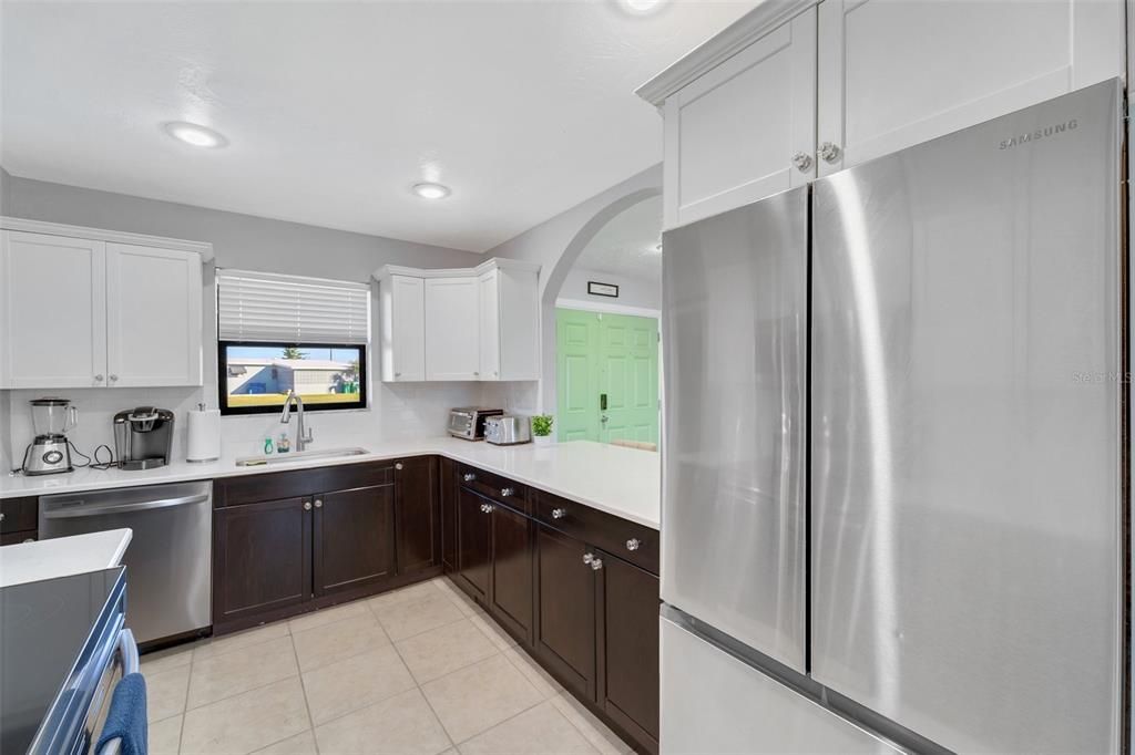 На продажу: $239,000 (3 спален, 2 ванн, 1400 Квадратных фут)