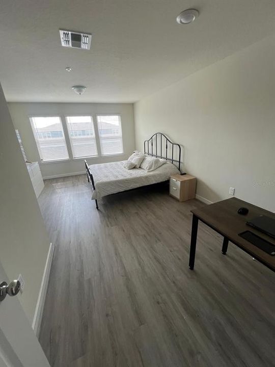 出租: $2,900 (4 贝兹, 3 浴室, 1861 平方英尺)