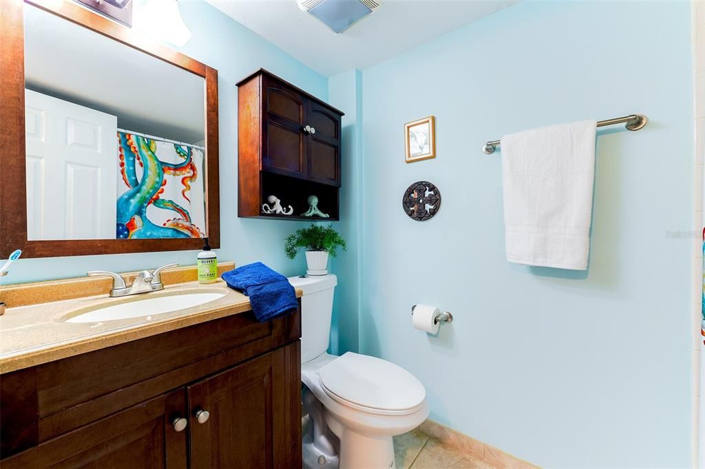 待售: $144,900 (1 贝兹, 1 浴室, 672 平方英尺)